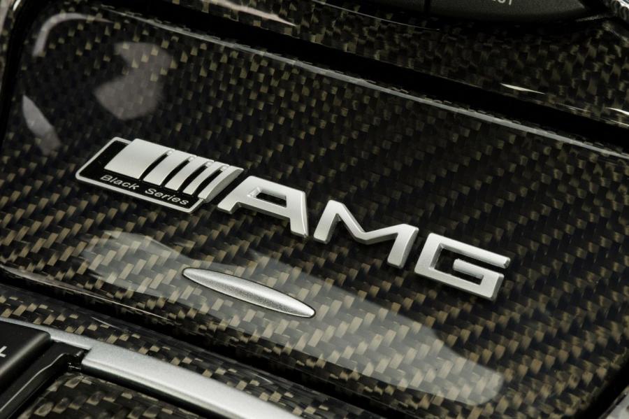  Mercedes-Benz SL65 AMG Black Series 2009 года  (фото 19 из 45)